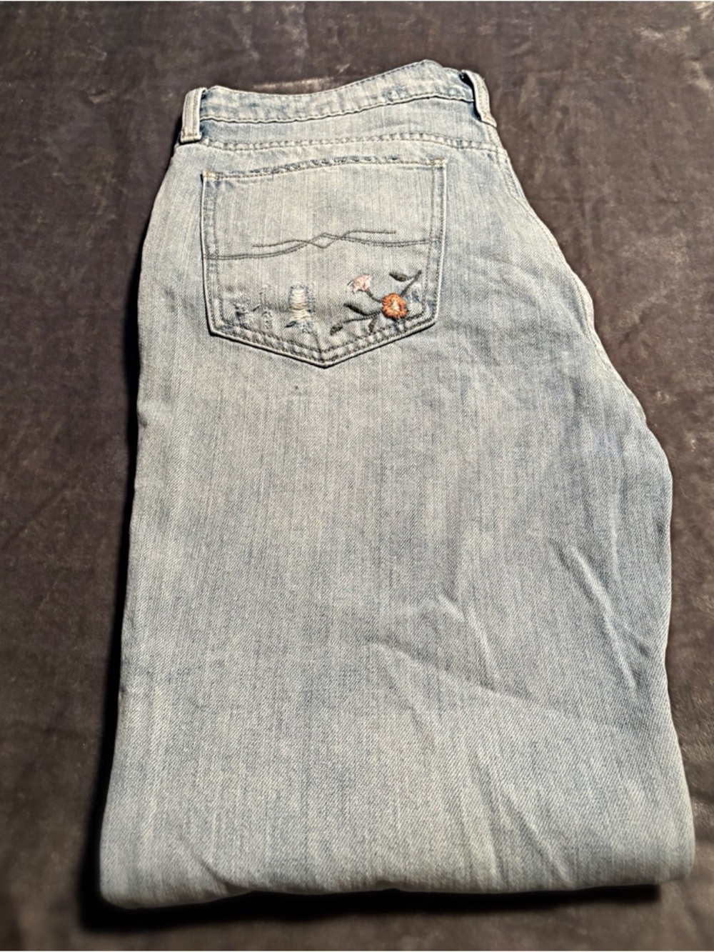Lucky Brand Light Blue Distressed Boyfriend Jeans with Floral Embroidery - Picture 9 of 15